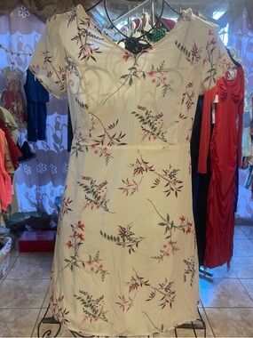 Floral Cream Short-Sleeve A-Line Dress